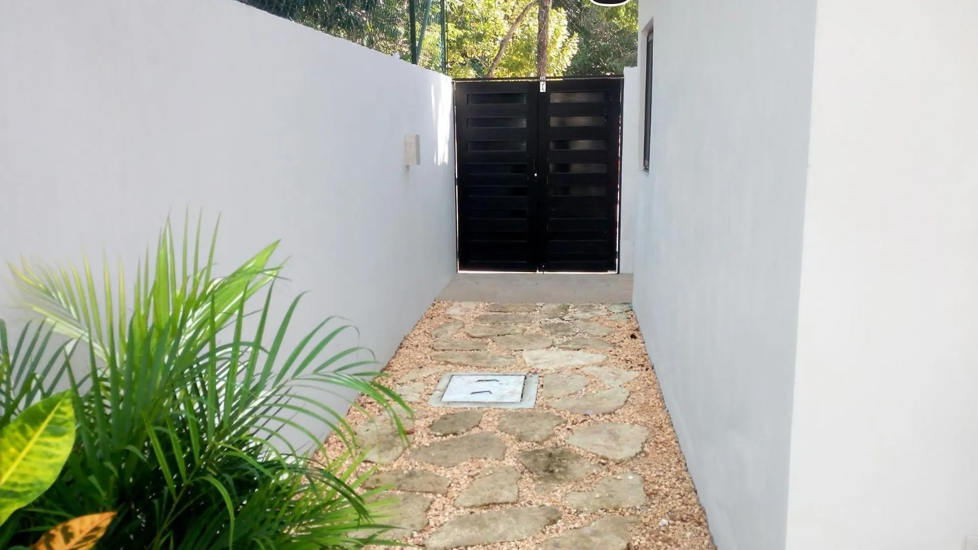 Villa Tucanes 5 Bdr 10 Ppl Tulum