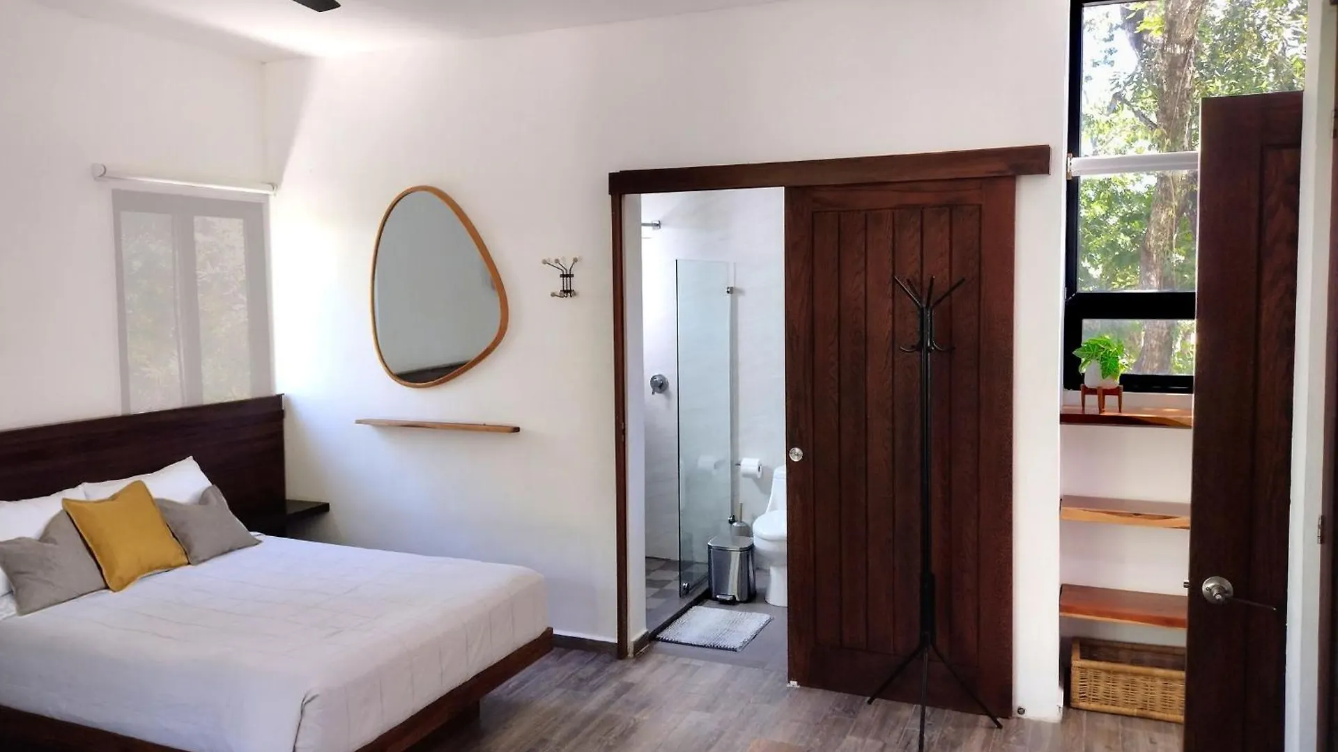 Villa Tucanes 5 Bdr 10 Ppl Tulum