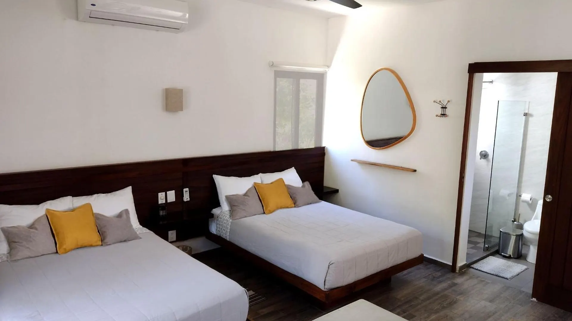 Villa Tucanes 5 Bdr 10 Ppl Tulum