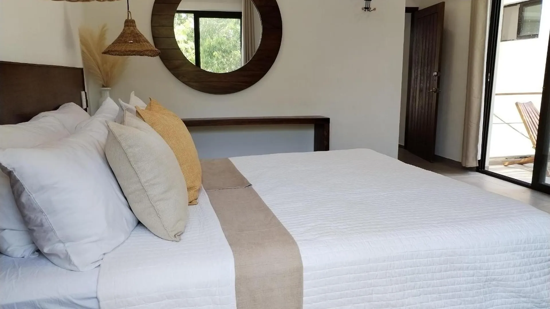 Villa Tucanes 5 Bdr 10 Ppl Tulum